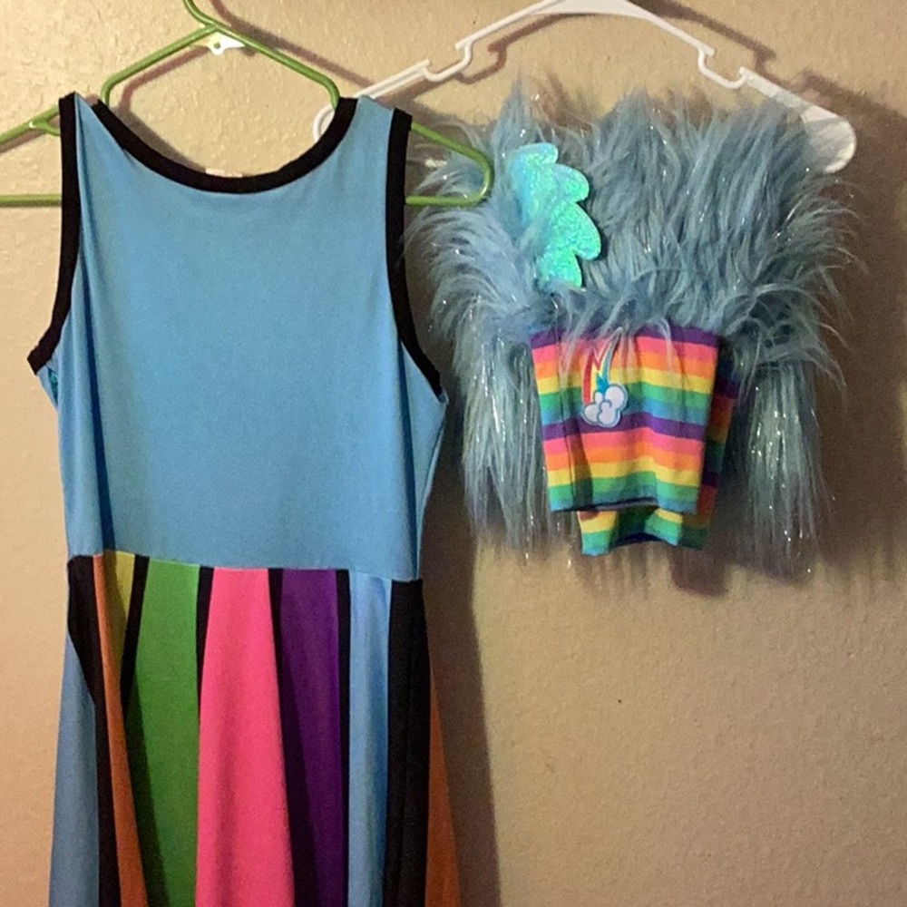 My little Pony Rainbow Dash costume dress with faux fur leg warmers. No size tag - Picture 5 of 7